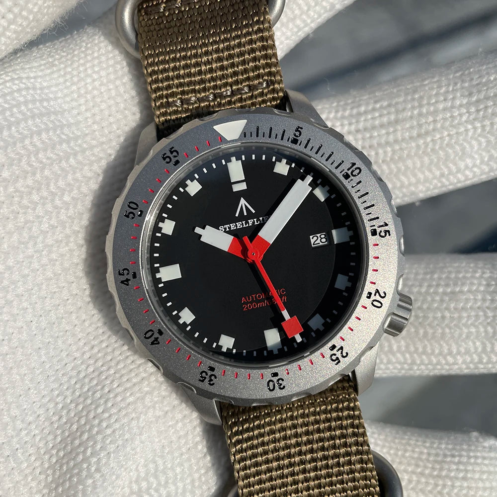 STEELFLIER Official SF752 Fashion Mechanical Wristwatch NH35 Movement Super BGW9 Luminous 20Bar Waterproof Luxury Dive Watches
