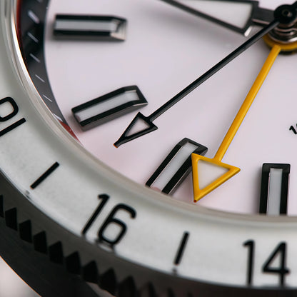 Comes With Rubber Strap Man's Automatic Watch Quartz Swiss Movement BGW9 Luminous Bezel 4-Pin GMT 150 Meters Waterproof Diving