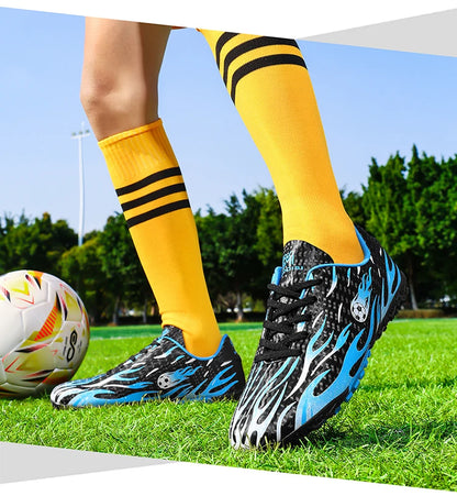 New Man Soccer Shoes Professional Football Boots Sneakers Comfortable Outdoor Match Match Boys Non-Slip Sports Shoes Unisex