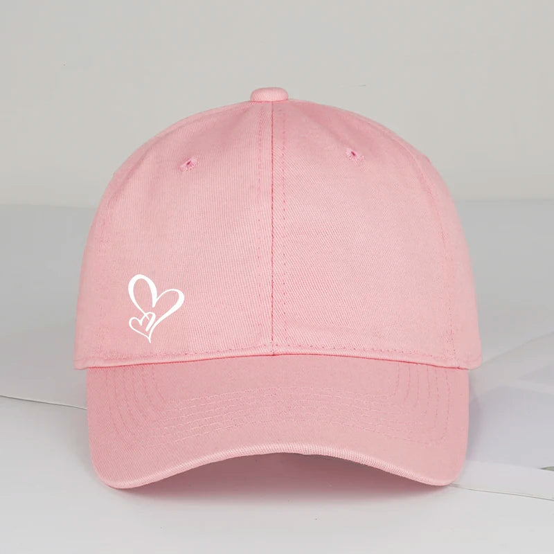 Casquette de baseball minimaliste à imprimé double cœur, pour femme et homme, souple et ajustable, style « dad hat », décontractée, sur le thème de l'amour, casquette de soleil