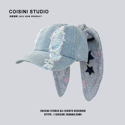 Niche Y2k Baseballkappe mit Hasenohren aus zerrissenem Denim für Damen und Herren, dunkles Design, Metallring, Street-Trend, verstellbare Sportkappe