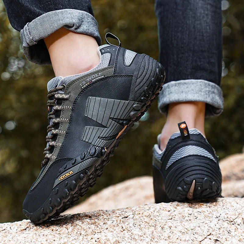 Scarpe da alpinismo da uomo in vera pelle per sport all'aria aperta, antiscivolo, da alpinismo ed escursionismo, scarpe traspiranti da turismo
