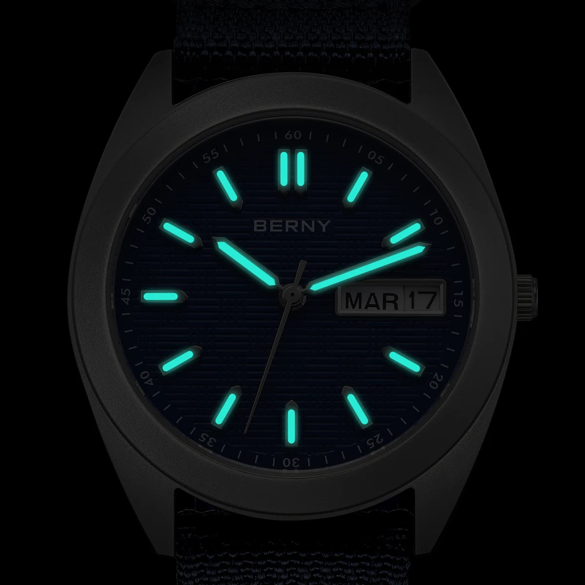 BERNY Titanium Watches for Men Date Week Calendar Sapphire Quartz Watch 38mm Super Luminous Men's Wristwatch 10ATM Lightweight
