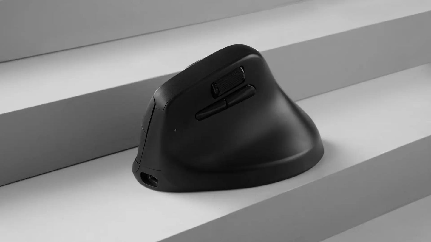Keychron M5 безжична ергономична мишка, оптична, 8K Polling Rate, 2.4GHz и Bluetooth, Type-C, 3950 сензор