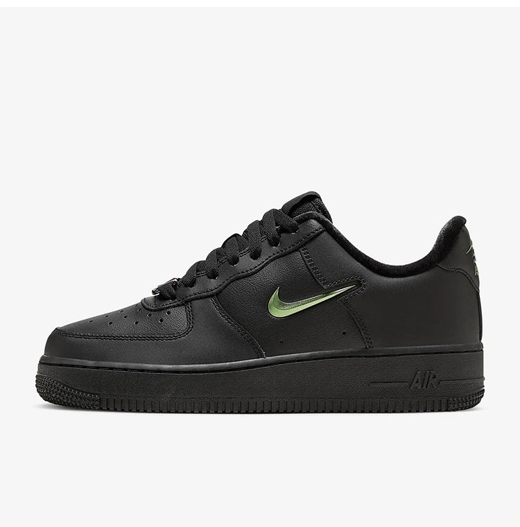 Nikein alkuperäiset Air Force 1 Low -naisten vapaa-ajan lenkkarit FB8251-001