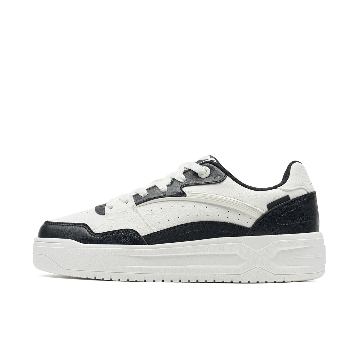 Xtep Skateboard-Schuhe – Leichte Sommersportschuhe mit dicker Sohle, Low-Top-Sneaker im modischen Street-Style 875319310016