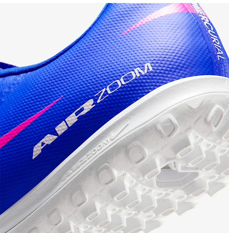 Originální pánské nízké šněrovací fotbalové boty Nike s odolným svrškem FQ8449-446