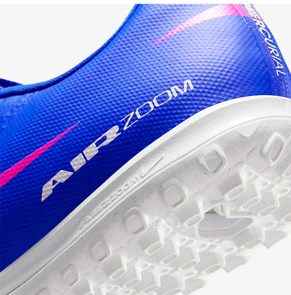Originální pánské nízké šněrovací fotbalové boty Nike s odolným svrškem FQ8449-446
