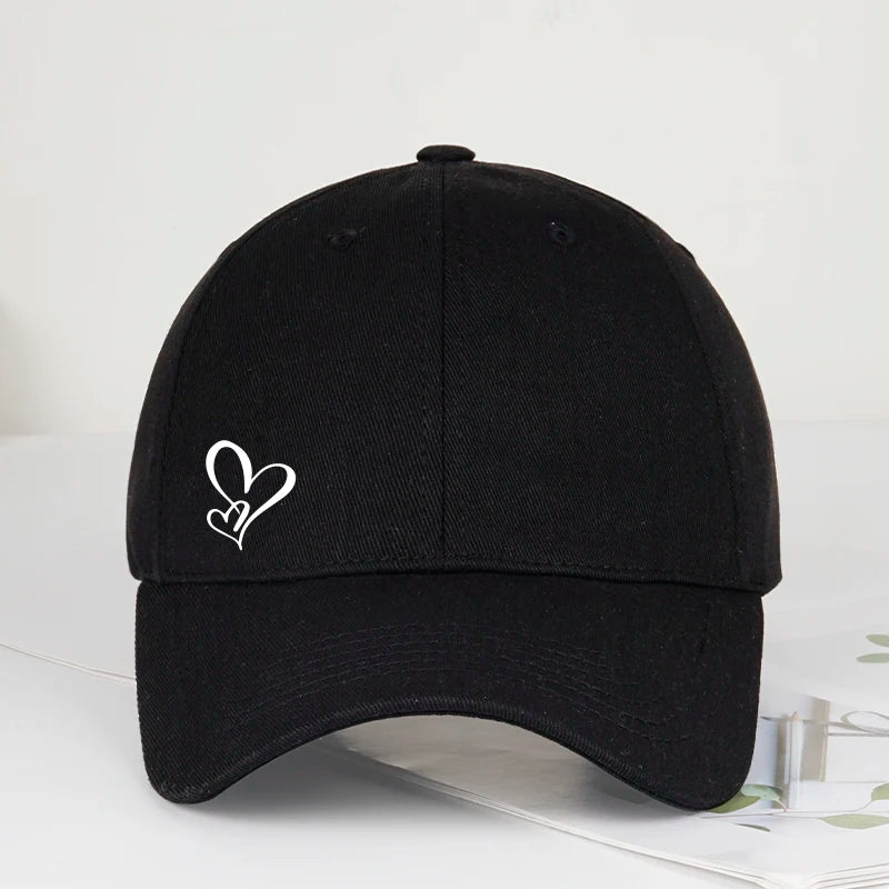 Casquette de baseball minimaliste à imprimé double cœur, pour femme et homme, souple et ajustable, style « dad hat », décontractée, sur le thème de l'amour, casquette de soleil