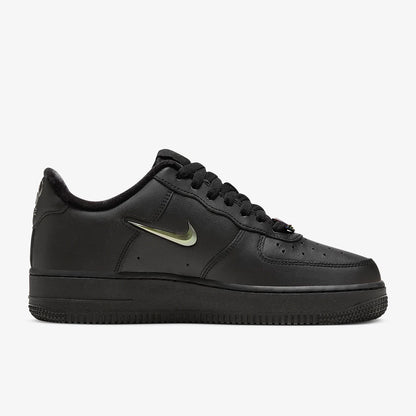 Nikein alkuperäiset Air Force 1 Low -naisten vapaa-ajan lenkkarit FB8251-001