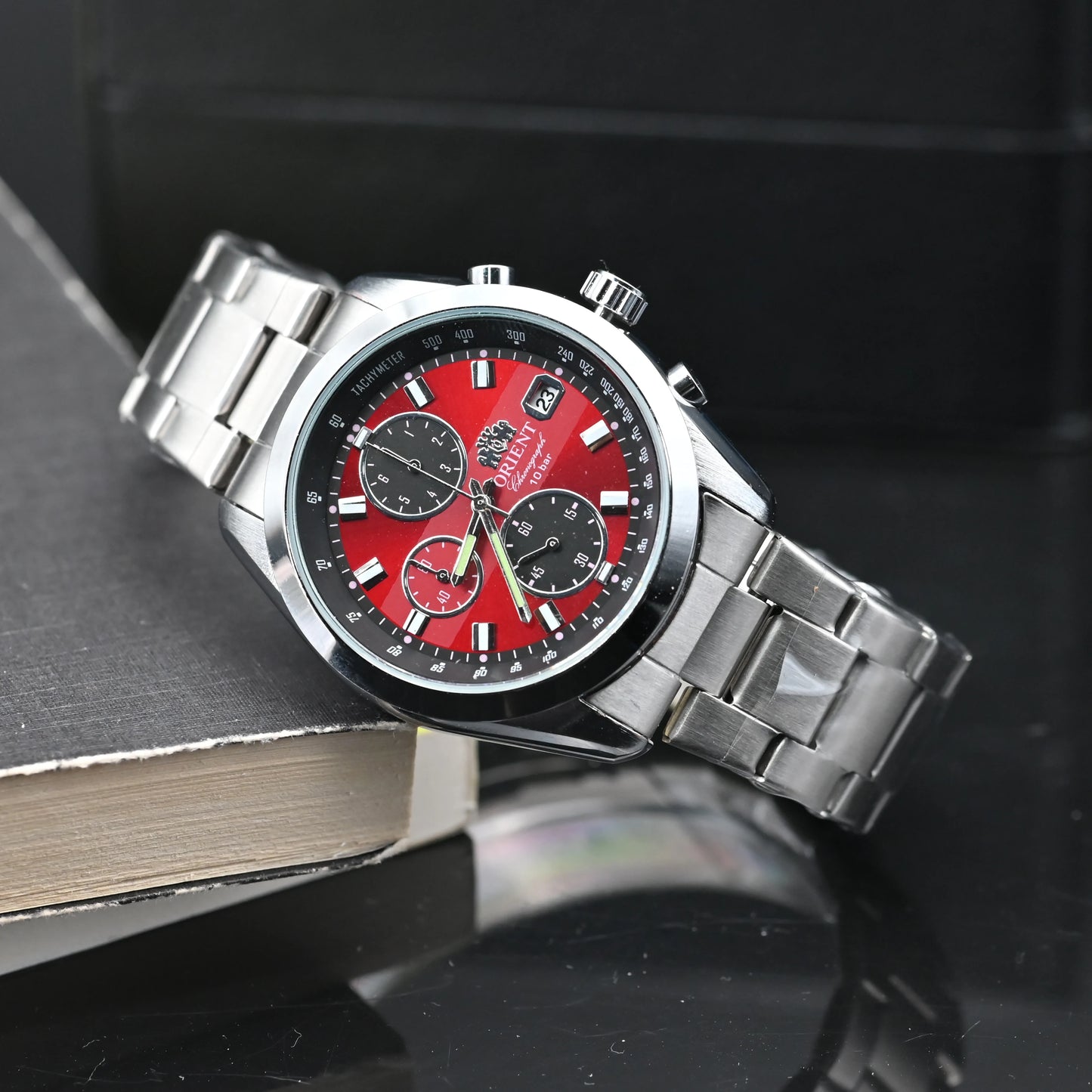 Orient Men's Quartz Chronograph Watch Red Dial Stainless Steel Band 100M Waterproof Sport Wristwatch