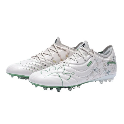 Kelme miesten jalkapallokengät aikuisille, Mg Short Spikes, tekonurmiharjoitteluun tarkoitetut jalkapallokengät, erittäin kevyet, liukumattomat jalkapallokengät