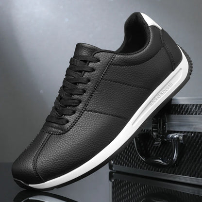 Zapatillas deportivas de cuero PU para tiempo libre, running, verano, moda, antideslizantes, montañismo, tenis, tendencia, superventas, para hombre, blancas, planas