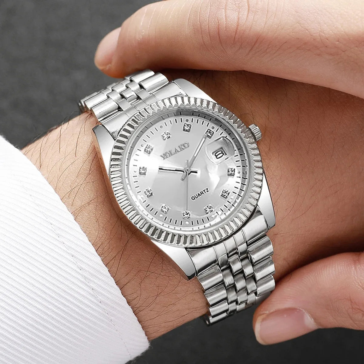 Luxury Men Business Watches Fashion Rhinestone Steel Calendar Quartz Watch Reloj Hombre Clock Gift（Without Box）