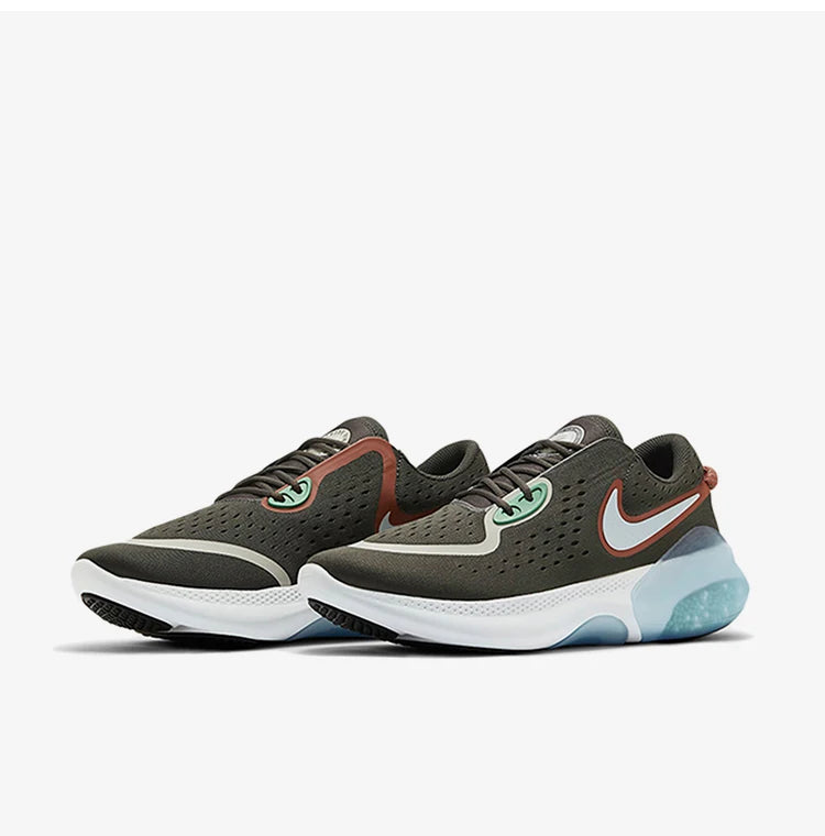 Nike Authentic Seasonal New JOYRIDE DUAL RUN moški tekaški copati CZ8697-006