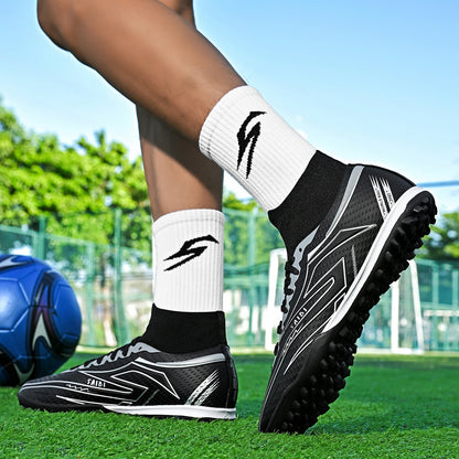 Turfy na fotbal Outdoor TF s pohodlným svrškem z PU tkaniny, gumovou podrážkou s vysokou přilnavostí a spolehlivou kvalitou pro děti a teenagery