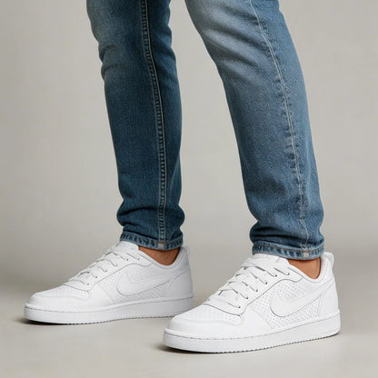 Nike Court Borough Retro alsidige, afslappede, skridsikre, åndbare, balancerede low-top-sko i hvid AV3171-100