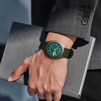 BERNY Titanium Watches for Men Date Week Calendar Sapphire Quartz Watch 38mm Super Luminous Men's Wristwatch 10ATM Lightweight
