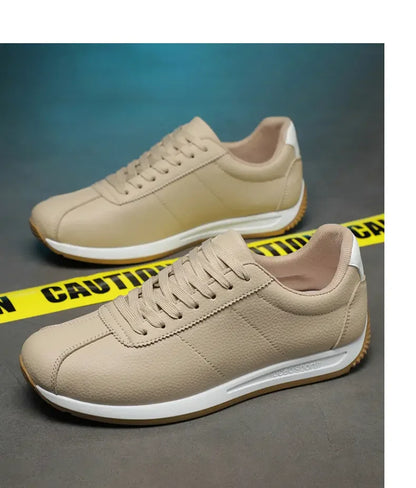 Zapatillas deportivas de cuero PU para tiempo libre, running, verano, moda, antideslizantes, montañismo, tenis, tendencia, superventas, para hombre, blancas, planas