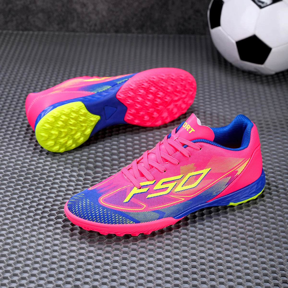 New Men Soccer Shoes Unisex Sneakers Hot Sale Football Boots Professional High-quality Futsal Ultralight Women TF/FG Cleats