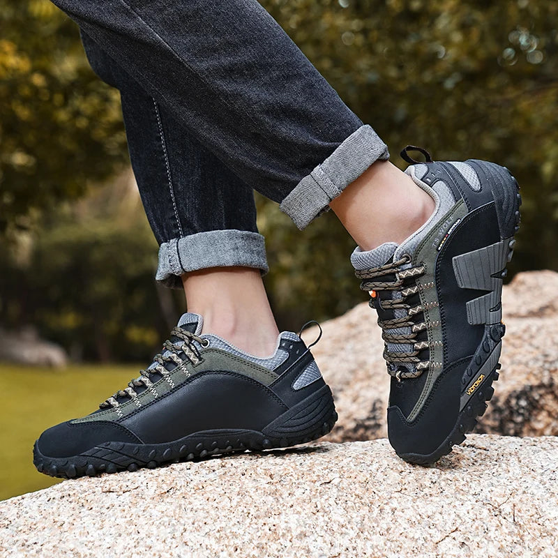 Scarpe da alpinismo da uomo in vera pelle per sport all'aria aperta, antiscivolo, da alpinismo ed escursionismo, scarpe traspiranti da turismo