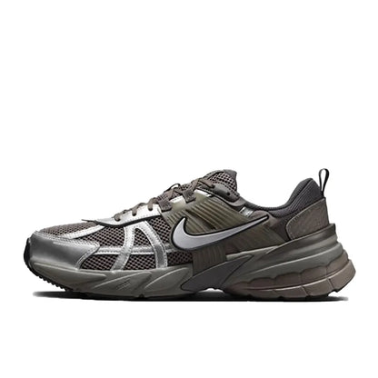 Nike V2K Run Retro Running Shoes Comfortable cushioning and durable construction Unisex everyday casual style IH0388-001