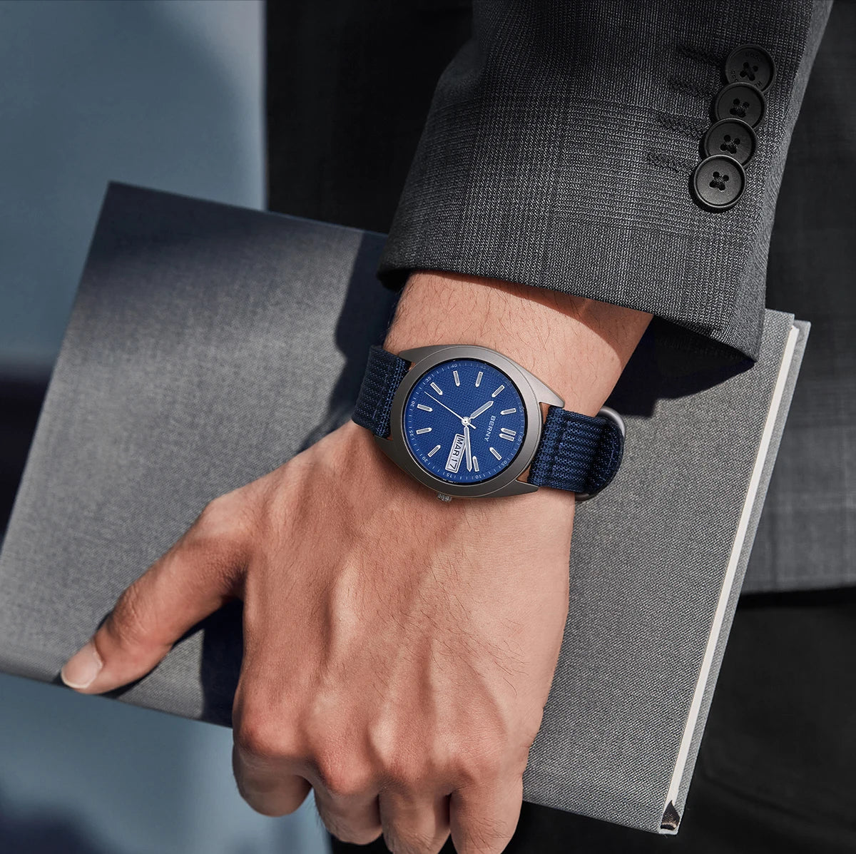 BERNY Titanium Watches for Men Date Week Calendar Sapphire Quartz Watch 38mm Super Luminous Men's Wristwatch 10ATM Lightweight