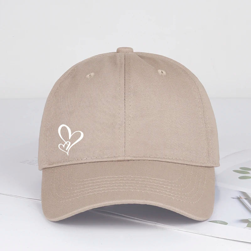 Casquette de baseball minimaliste à imprimé double cœur, pour femme et homme, souple et ajustable, style « dad hat », décontractée, sur le thème de l'amour, casquette de soleil