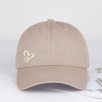 Casquette de baseball minimaliste à imprimé double cœur, pour femme et homme, souple et ajustable, style « dad hat », décontractée, sur le thème de l'amour, casquette de soleil