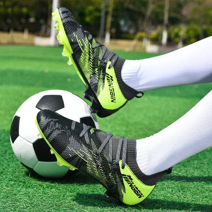 Miesten jalkapallokengät, ammattilaisjalkapallokengät, futsal-kengät, naisten ja miesten yhteiskäyttöön tarkoitetut ultrakevyet, korkealaatuiset TF/FG-lenkkarit