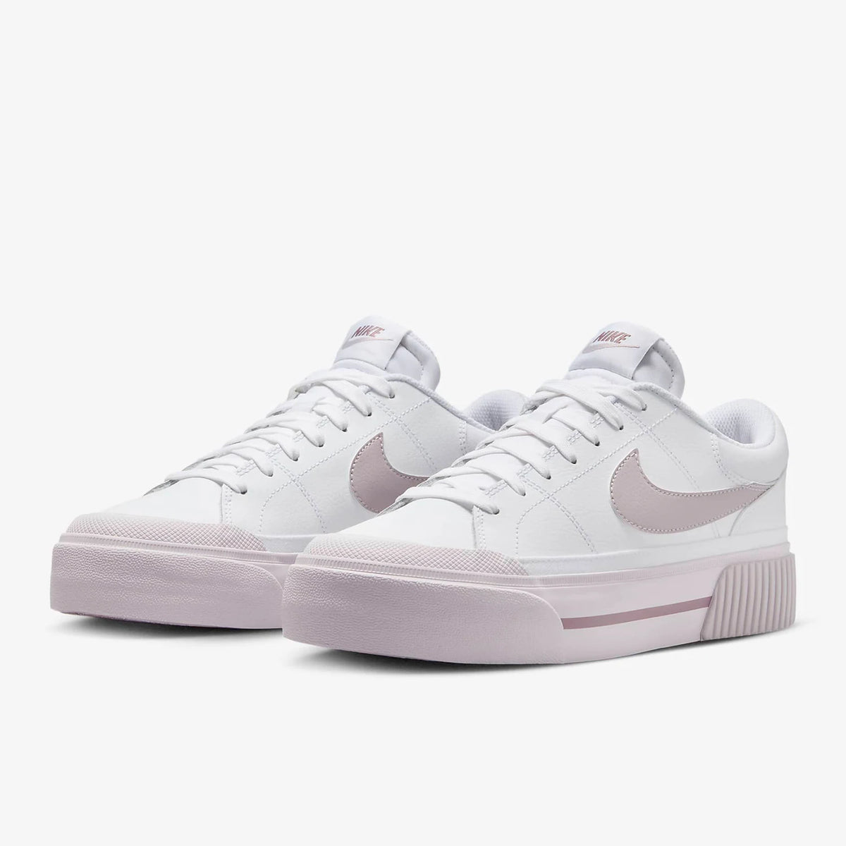 Nike, autentiche scarpe da ginnastica casual da donna con suola spessa resistente all'usura e tomaia bassa DM7590-105