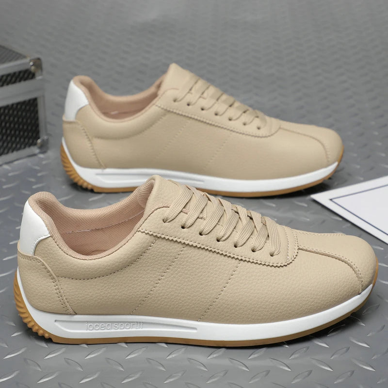 Zapatillas deportivas de cuero PU para tiempo libre, running, verano, moda, antideslizantes, montañismo, tenis, tendencia, superventas, para hombre, blancas, planas