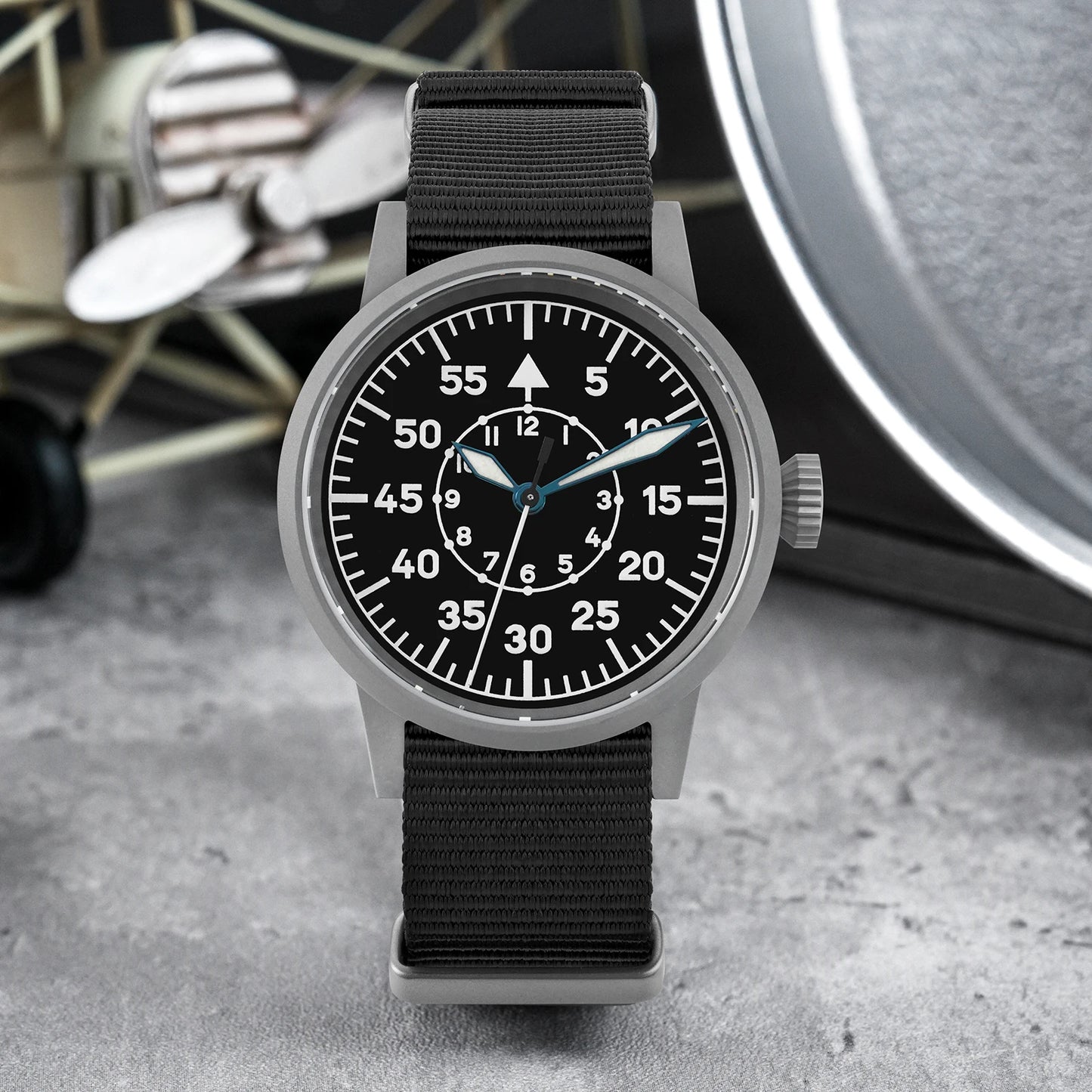 militado ML10 Quartz Watch VH31 Sweeping Second Movement 316L sandblasted coating Sapphire BGW9 Luminous 100m Waterproof Watch