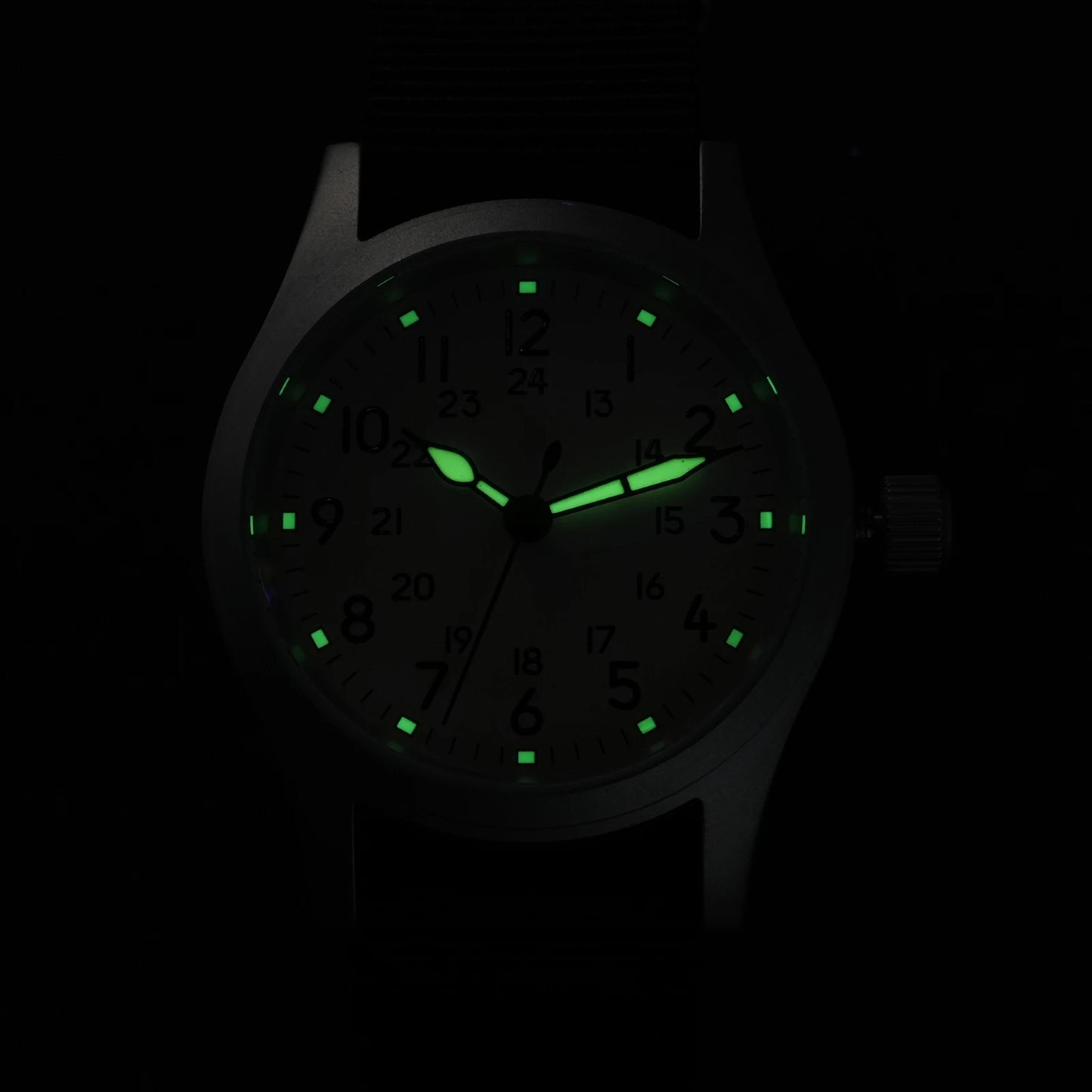 Militado ML05 38mm Military Field Watch VH31 Sweep Quartz Movement Domed Sapphire Crystal Waterproof 100M Super Luminous Watches