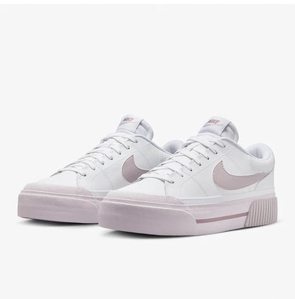 Nike, autentiche scarpe da ginnastica casual da donna con suola spessa resistente all'usura e tomaia bassa DM7590-105