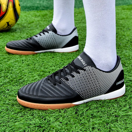 Soccer Shoes Men Anti-Slip Indoor Football Boots Fashion Men’s Futsal Shoes IC Training Cleats Chuteira Futebol Male Sneakers