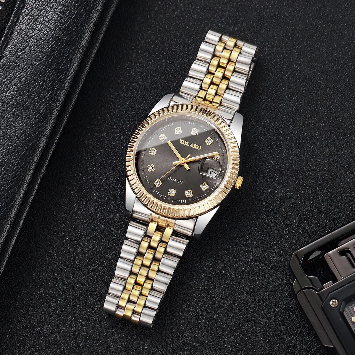 Luxury Men Business Watches Fashion Rhinestone Steel Calendar Quartz Watch Reloj Hombre Clock Gift（Without Box）