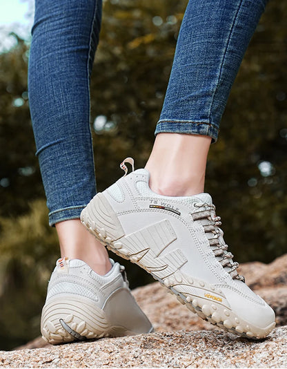 Scarpe da alpinismo da uomo in vera pelle per sport all'aria aperta, antiscivolo, da alpinismo ed escursionismo, scarpe traspiranti da turismo