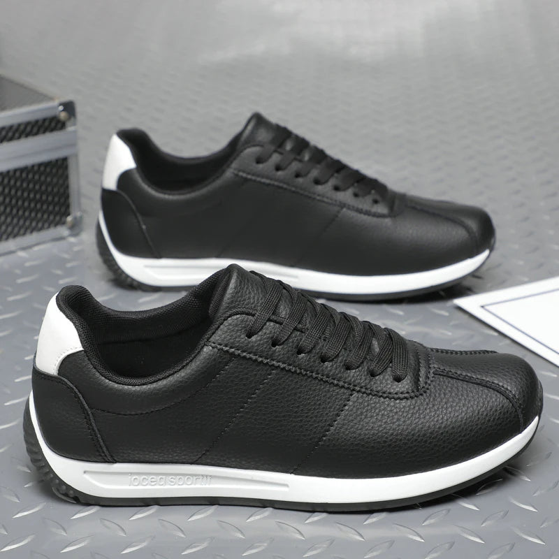 Zapatillas deportivas de cuero PU para tiempo libre, running, verano, moda, antideslizantes, montañismo, tenis, tendencia, superventas, para hombre, blancas, planas