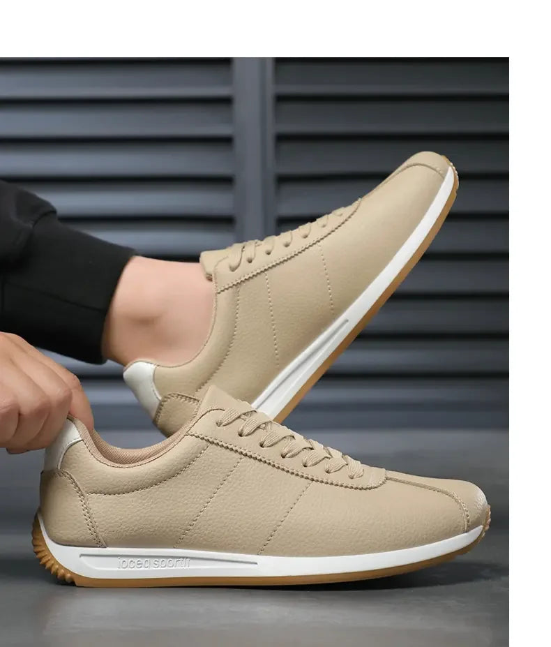 Zapatillas deportivas de cuero PU para tiempo libre, running, verano, moda, antideslizantes, montañismo, tenis, tendencia, superventas, para hombre, blancas, planas