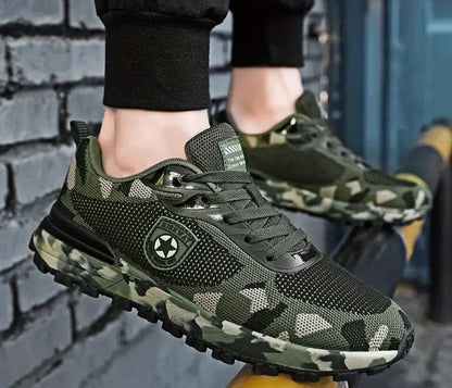 Men's camouflage breathable sports shoes are comfortable and non slip soft soled shoes suitable for men's outdoor activities
