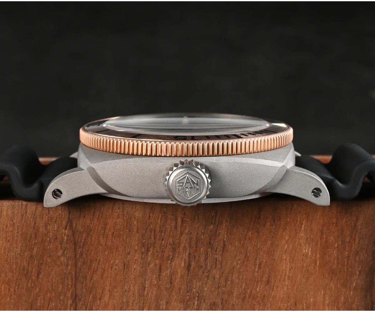 San Martin 42mm Retro Titanium Diver Watch NH35 Automatic Men Mechanical Watches Bronze Bezel Sapphire Luminous Waterproof 200m