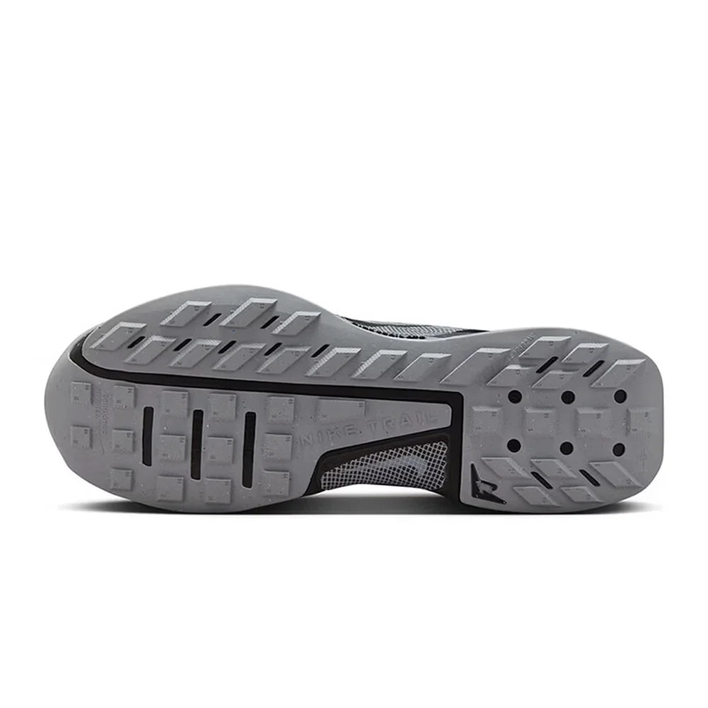 Nike Juniper Irail 3: comfortabele, duurzame en ondersteunende lage trailrunningschoenen voor heren in zwart en grijs FQ0904-001